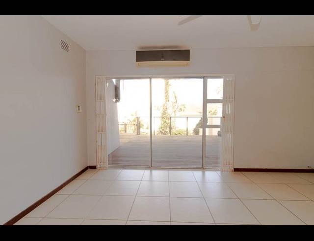 3 BEDROOM TOWNHOUSE FOR SALE IN UMHLANGA ROCKS